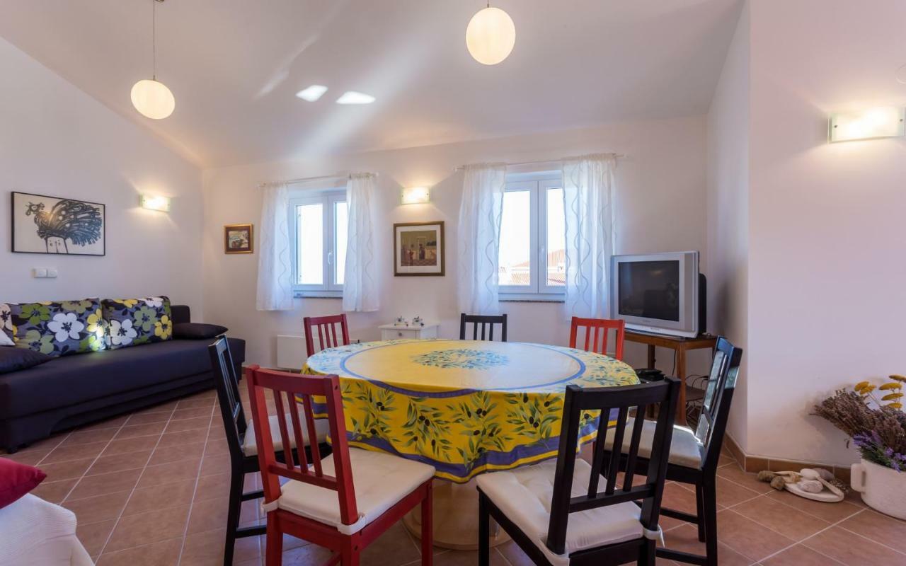 Tinka Apartment Baska  Exterior photo